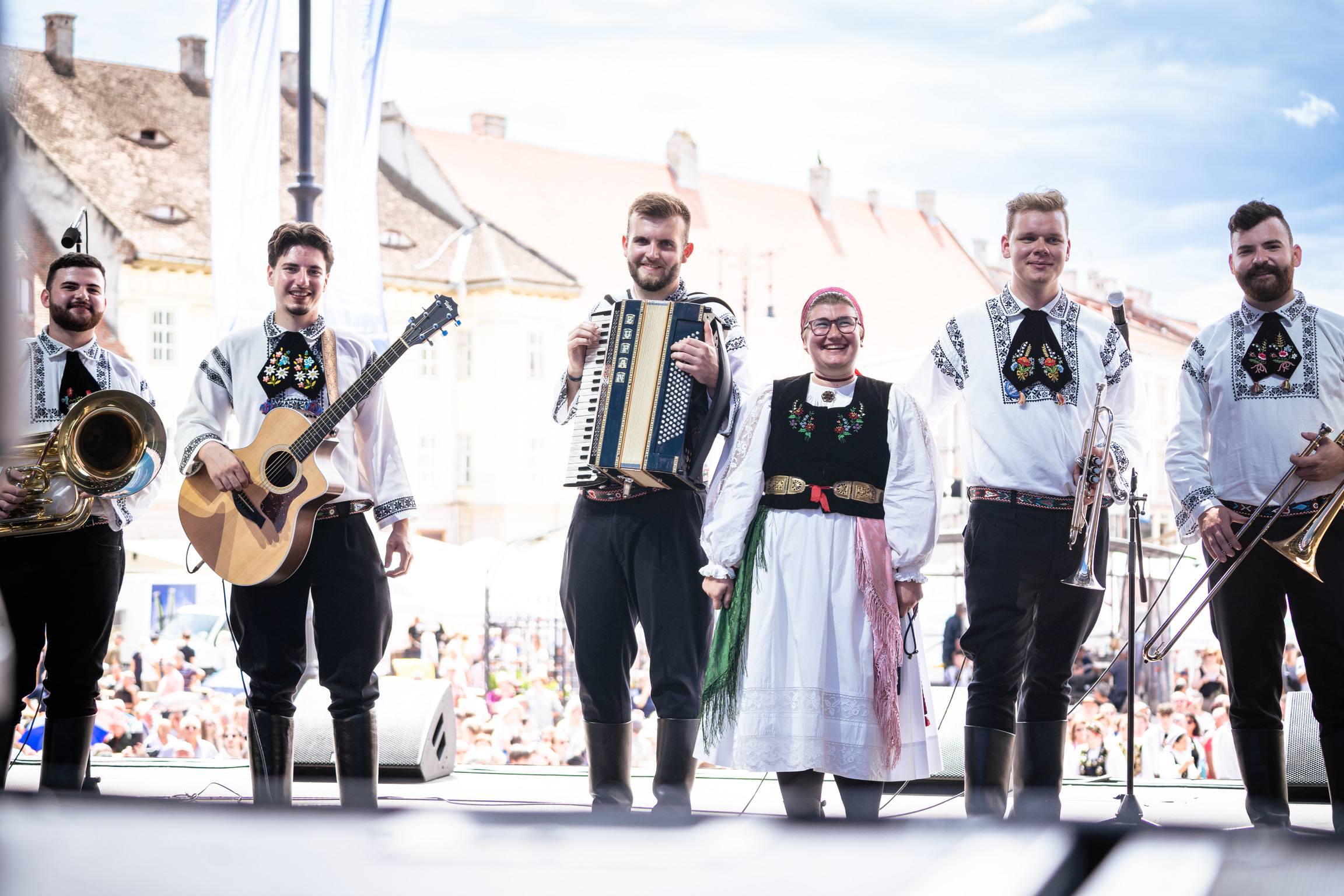 Combo Band mit Bundesjugendleiterin Natalie Bertleff bei den Gemeinschaftstänzen